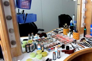 Ein klassischer Theaterspiegel in der Wiener Staatsoper.