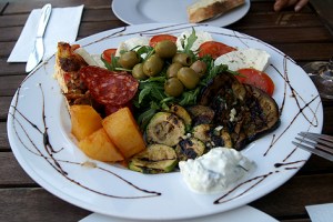 Ein Antipastiteller für eine Person um 7,50 Euro.