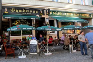 Wer das Gambrinus nicht kennt, geht wahrscheinlich vorbei.