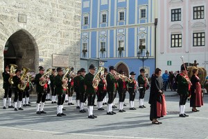 Die Stadtkapelle Enns spielte Prozessionsmärsche und Kirchenlieder.