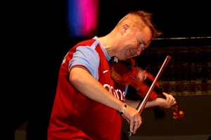 Der 55-jährige Nigel Kennedy ist der Punk unter den Violinsolisten.