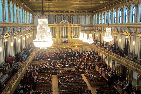 Beeindruckende Atmosphäre und Akustik.