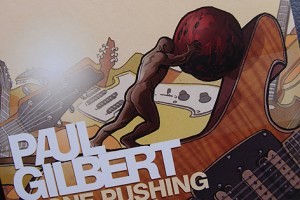 Gilbert rollt seinen Stein (die Musik) gerne immer wieder bis an die Spitze. 