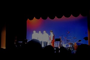 Steinhauer zum Publikum: "Wissts was? Likeds me!"