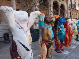 Der österreichische Buddy Bear in Havanna