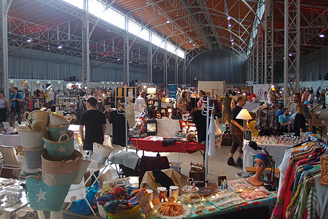 Flohmarkt, Ausstellung, Konzert und Gastro - der Monscheinbazar in der Marxhalle