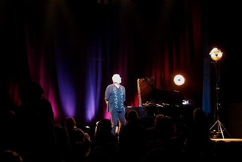 Randy Newman im MuseumsQuartier (Halle E) in Wien