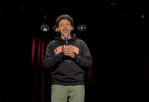 Romeo Kaltenbrunner wird zum Hendl | kulturblogger.com